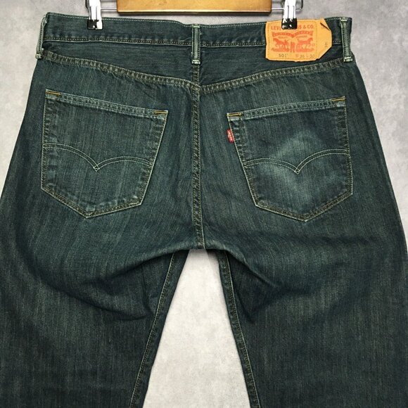 Levis Mens 501 Original Fit Blue Jeans size 36x30 Button Fly Denim Pants